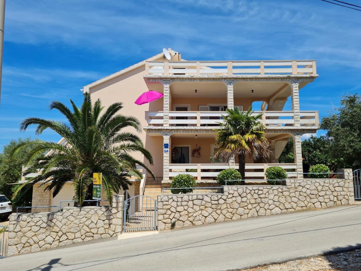 Apartments With A Parking Space Lun, Pag - 4062 Lun  Exterior foto